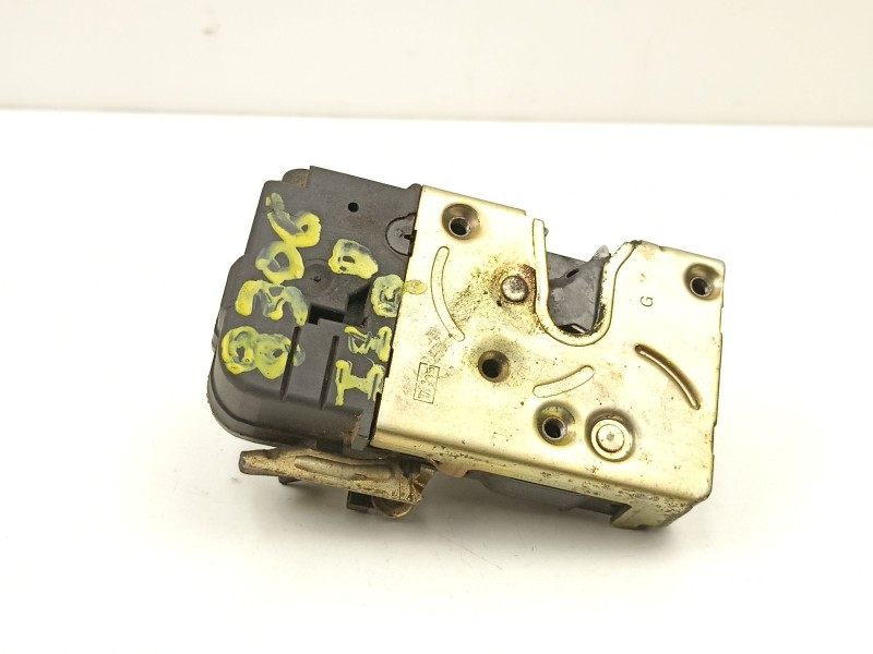 Recambio de cerradura puerta delantera izquierda para citroën xsara (n1) 2.0 hdi 90 referencia OEM IAM 9135E9  