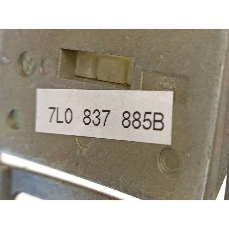 Recambio de manilla delantera izquierda para volkswagen touareg (7la, 7l6, 7l7) 2.5 r5 tdi referencia OEM IAM 7L0837885B  