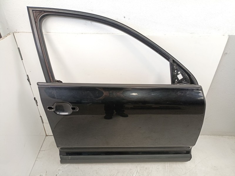 Recambio de puerta delantera derecha para volkswagen touareg (7la, 7l6, 7l7) 2.5 r5 tdi referencia OEM IAM 7L0831056L  