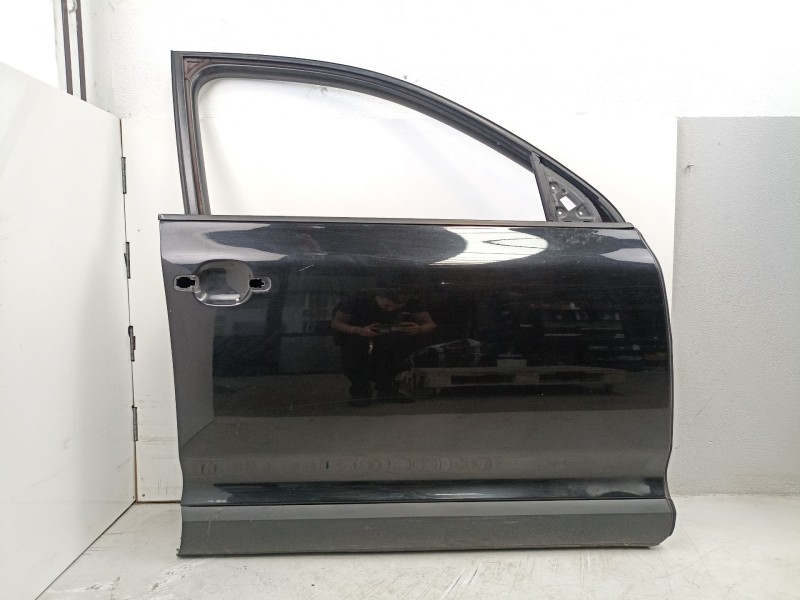 Recambio de puerta delantera derecha para volkswagen touareg (7la, 7l6, 7l7) 2.5 r5 tdi referencia OEM IAM 7L0831056L  