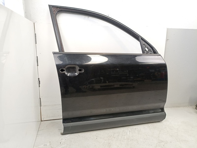 Recambio de puerta delantera derecha para volkswagen touareg (7la, 7l6, 7l7) 2.5 r5 tdi referencia OEM IAM 7L0831056L  