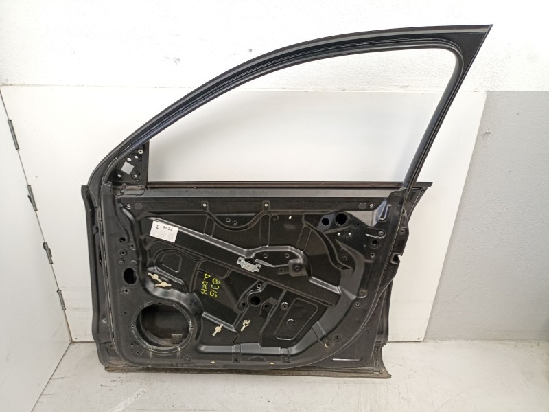Recambio de puerta delantera derecha para volkswagen touareg (7la, 7l6, 7l7) 2.5 r5 tdi referencia OEM IAM 7L0831056L  