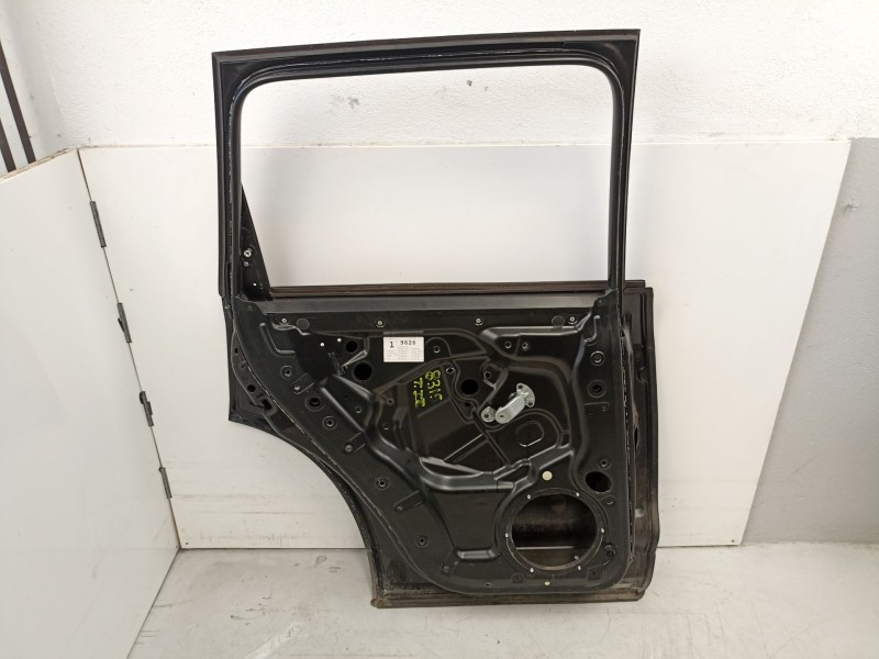 Recambio de puerta trasera izquierda para volkswagen touareg (7la, 7l6, 7l7) 2.5 r5 tdi referencia OEM IAM 7L0833055M  