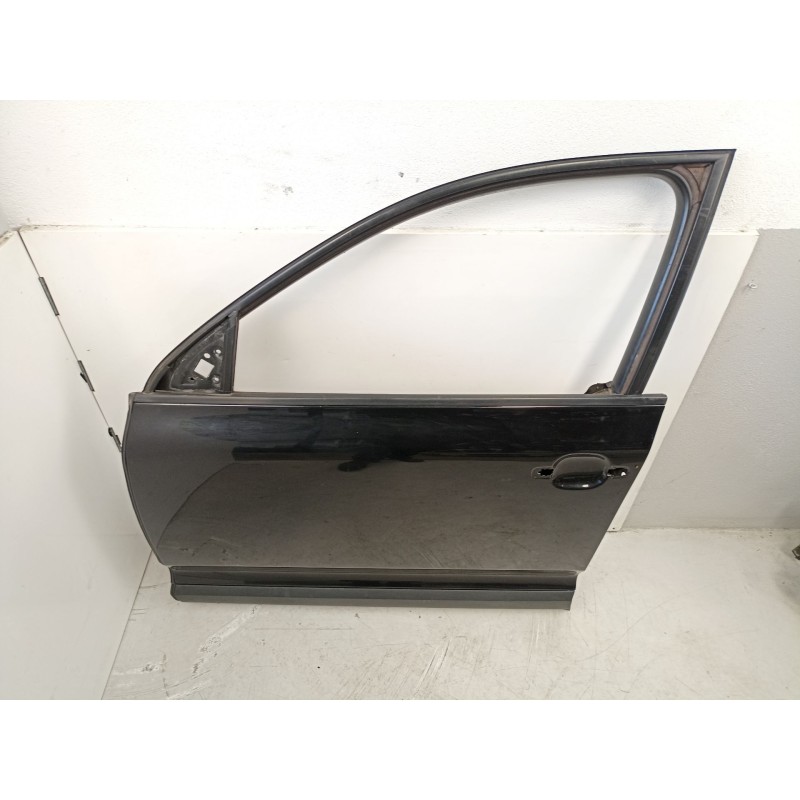Recambio de puerta delantera izquierda para volkswagen touareg (7la, 7l6, 7l7) 2.5 r5 tdi referencia OEM IAM 7L0831055L  