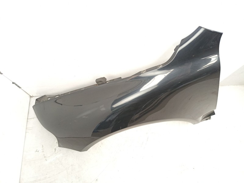 Recambio de aleta delantera izquierda para volkswagen touareg (7la, 7l6, 7l7) 2.5 r5 tdi referencia OEM IAM 7L6821101K  