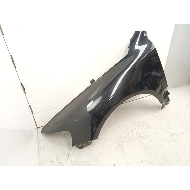 Recambio de aleta delantera izquierda para volkswagen touareg (7la, 7l6, 7l7) 2.5 r5 tdi referencia OEM IAM 7L6821101K  