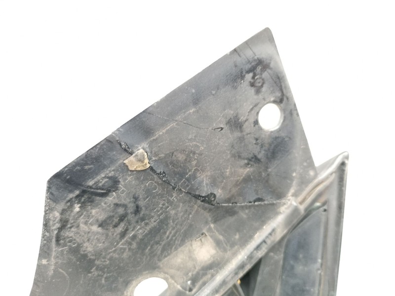 Recambio de aleta delantera izquierda para volkswagen touareg (7la, 7l6, 7l7) 2.5 r5 tdi referencia OEM IAM 7L6821101K  