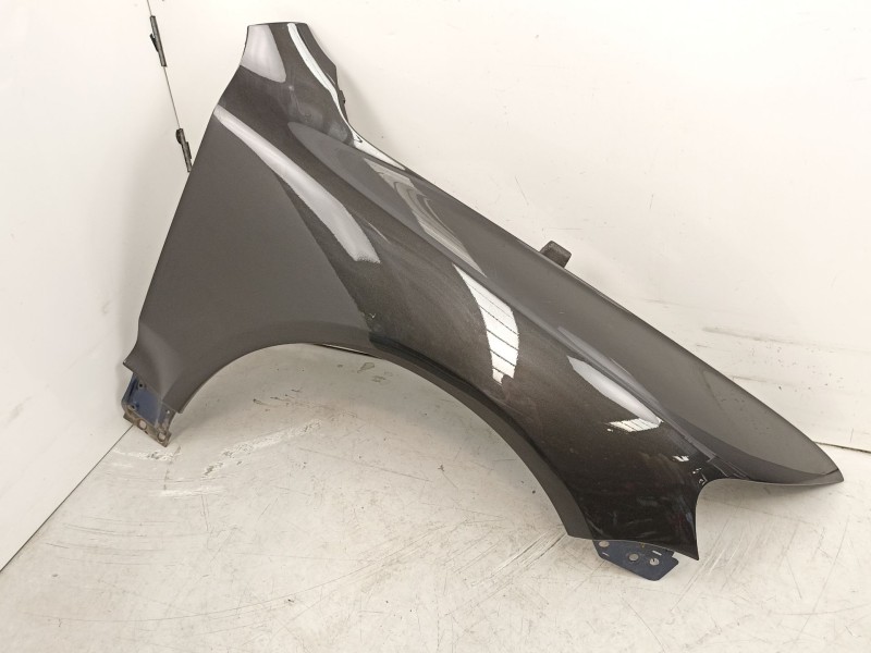 Recambio de aleta delantera derecha para volkswagen touareg (7la, 7l6, 7l7) 2.5 r5 tdi referencia OEM IAM 7L6821102K  