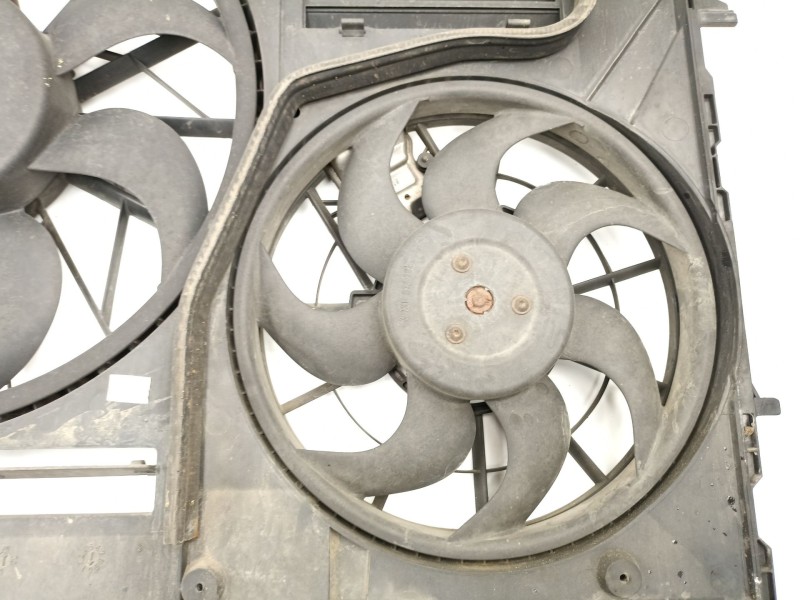 Recambio de electroventilador para volkswagen touareg (7la, 7l6, 7l7) 2.5 r5 tdi referencia OEM IAM 7L0121203F  