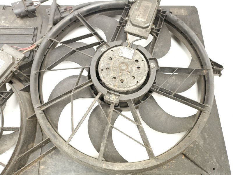 Recambio de electroventilador para volkswagen touareg (7la, 7l6, 7l7) 2.5 r5 tdi referencia OEM IAM 7L0121203F  