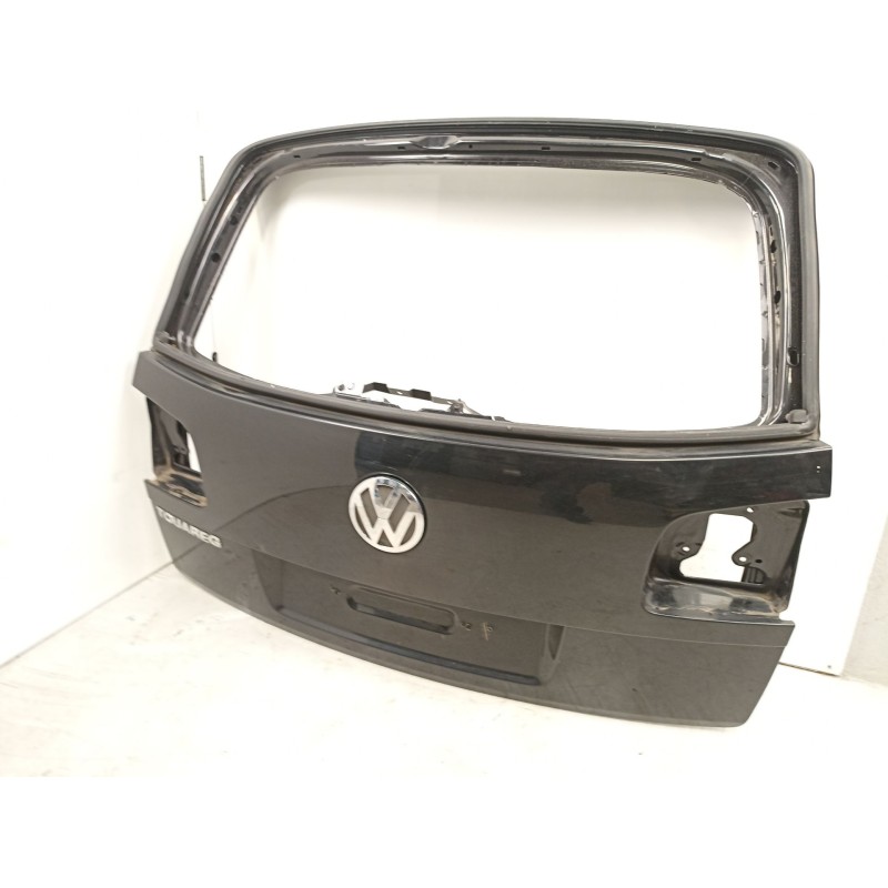 Recambio de porton trasero para volkswagen touareg (7la, 7l6, 7l7) 2.5 r5 tdi referencia OEM IAM 7L6827025AS  
