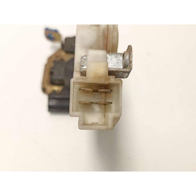 Recambio de cerradura puerta delantera derecha para nissan almera ii hatchback (n16) 2.2 di referencia OEM IAM 8055261U66  