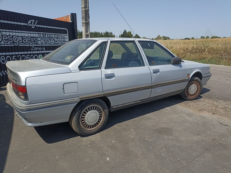 renault 21 sedán (l48_) del año 1990