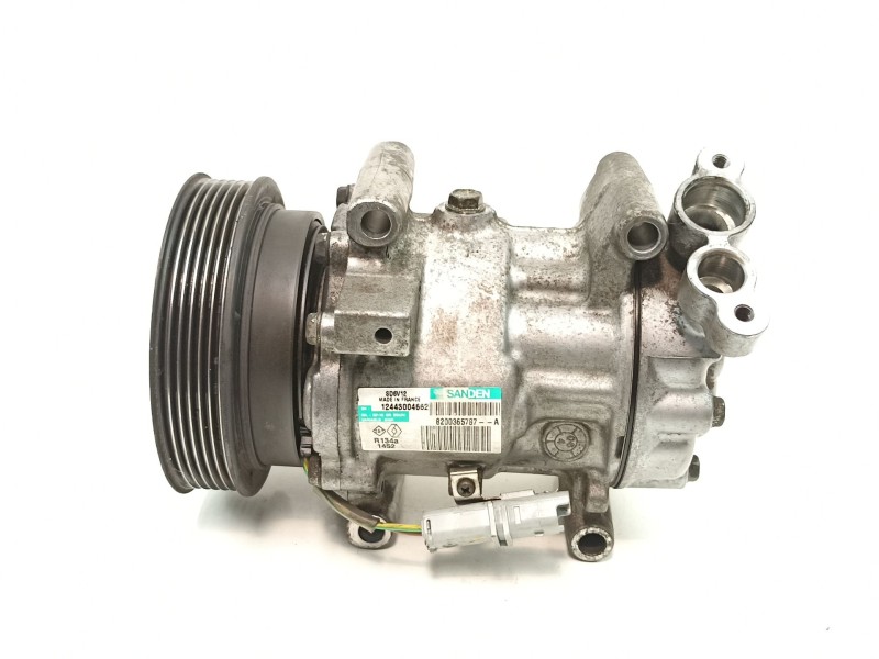 Recambio de compresor aire acondicionado para renault clio iii (br0/1, cr0/1) 1.5 dci (br17, cr17) referencia OEM IAM 8200365787