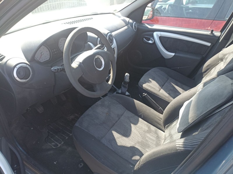 dacia logan (ls_) del año 2010