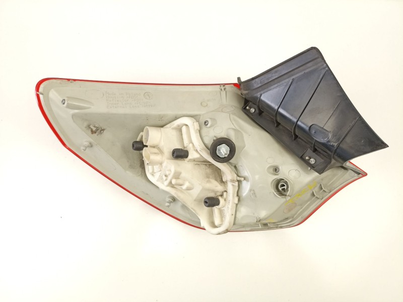 Recambio de piloto trasero derecho para opel astra j (p10) 1.3 cdti (68) referencia OEM IAM 13306454  