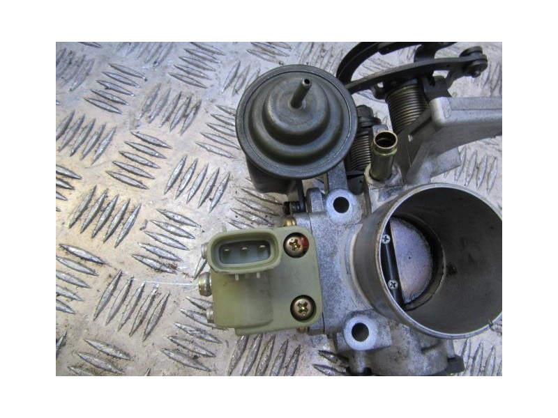 Recambio de carburador monopunto : toyota carina : 2.0 g (133,24cv) [1993] para toyota carina 2.0 g referencia OEM IAM 747803D21