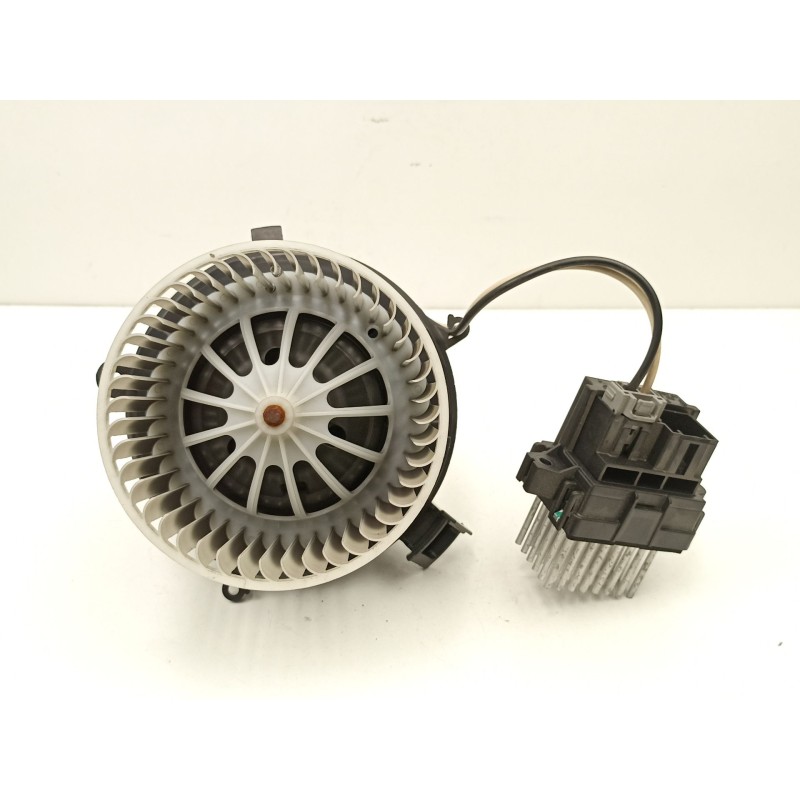 Recambio de motor calefaccion para opel astra j (p10) 1.3 cdti (68) referencia OEM IAM 13276230 U7253002 