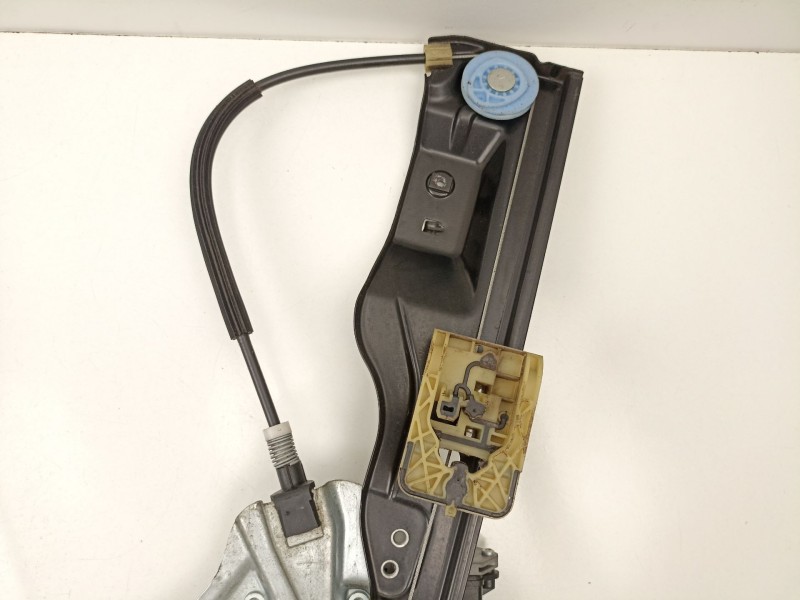 Recambio de elevalunas delantero izquierdo para opel astra j (p10) 1.3 cdti (68) referencia OEM IAM 13350757 912048106 