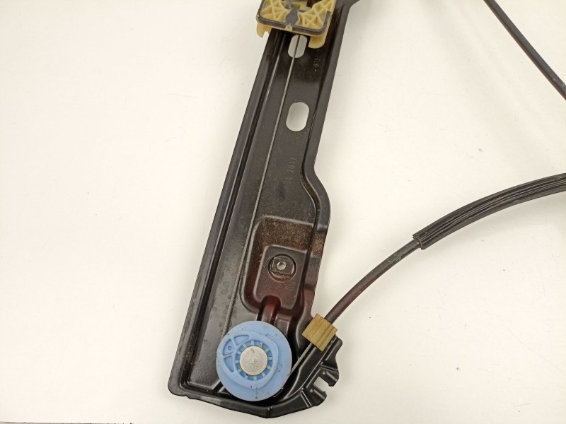 Recambio de elevalunas delantero izquierdo para opel astra j (p10) 1.3 cdti (68) referencia OEM IAM 13350757 912048106 