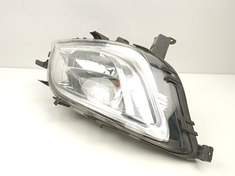 Recambio de antiniebla derecho para opel astra j (p10) 1.3 cdti (68) referencia OEM IAM 13293619  