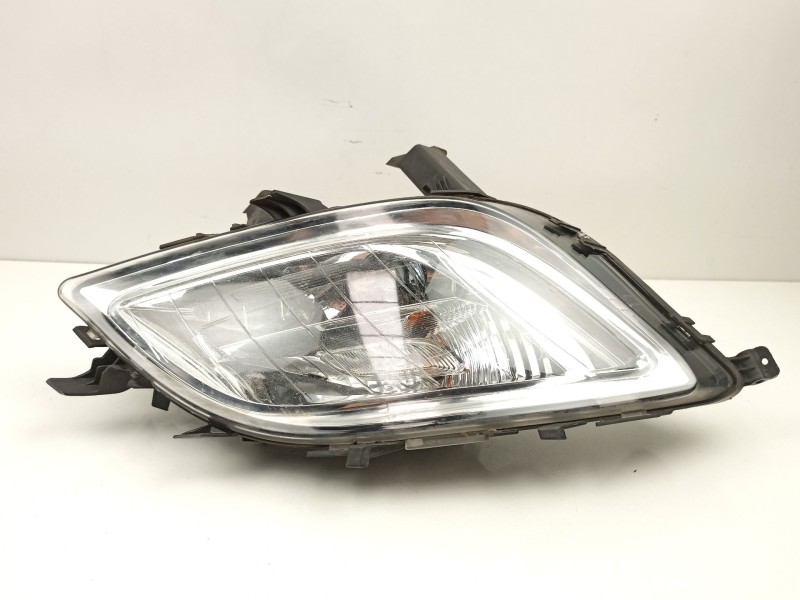 Recambio de antiniebla derecho para opel astra j (p10) 1.3 cdti (68) referencia OEM IAM 13293619  