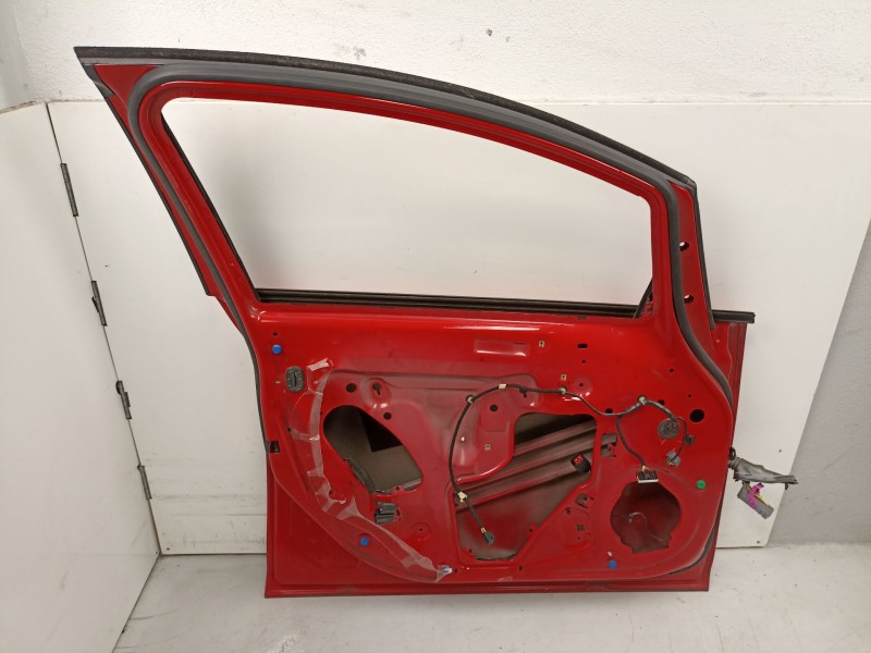Recambio de puerta delantera izquierda para opel astra j (p10) 1.3 cdti (68) referencia OEM IAM 13285606  