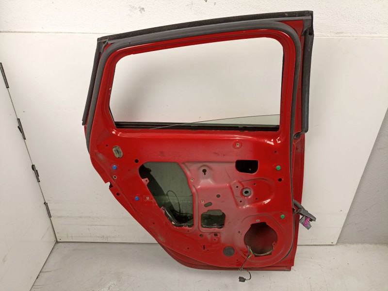 Recambio de puerta trasera izquierda para opel astra j (p10) 1.3 cdti (68) referencia OEM IAM 13285610  