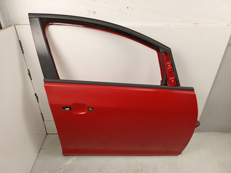 Recambio de puerta delantera derecha para opel astra j (p10) 1.3 cdti (68) referencia OEM IAM 13285607  