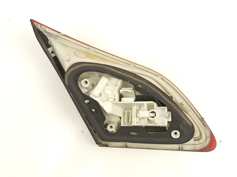 Recambio de piloto porton derecho para opel astra j (p10) 1.3 cdti (68) referencia OEM IAM 13306456  