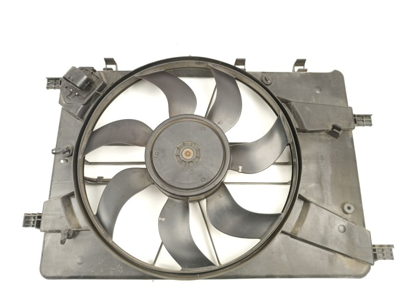Recambio de electroventilador para opel astra j (p10) 1.3 cdti (68) referencia OEM IAM 13250332  