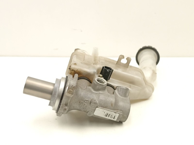 Recambio de bomba de freno para nissan juke (f15) 1.5 dci referencia OEM IAM 460101KA0A  