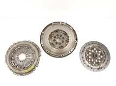 Recambio de embrague bimasa maza y embrague para opel astra j (p10) 1.3 cdti (68) referencia OEM IAM 55568171 55567979 55567980 2