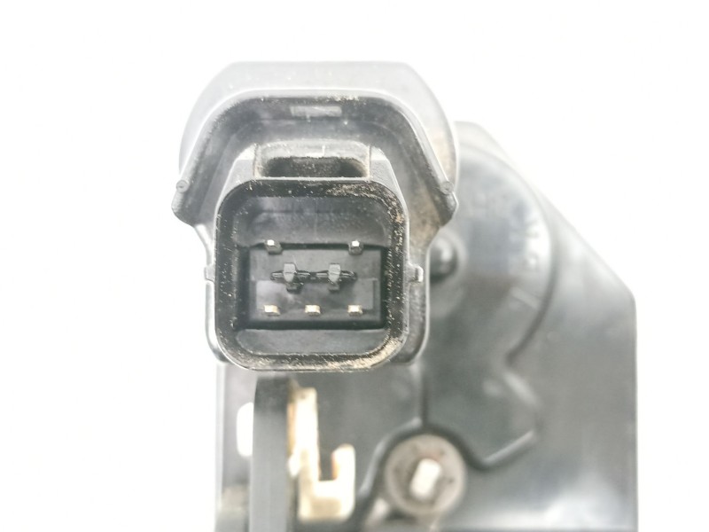 Recambio de cerradura puerta delantera izquierda para hyundai getz 1.4 g referencia OEM IAM 813101C000  