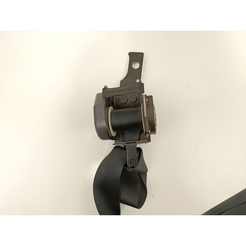 Recambio de cinturon seguridad delantero derecho para mitsubishi montero (l040) 2.5 td (l044g, l049g) referencia OEM IAM MB74135