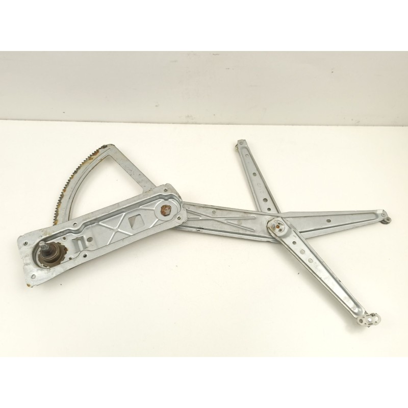 Recambio de elevalunas delantero derecho para opel corsa b (s93) 1.0 i 12v (f08, f68, m68) referencia OEM IAM 90388866  