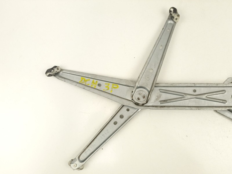 Recambio de elevalunas delantero derecho para opel corsa b (s93) 1.0 i 12v (f08, f68, m68) referencia OEM IAM 90388866  