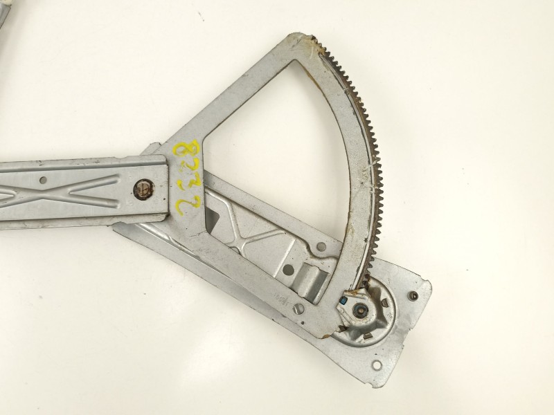 Recambio de elevalunas delantero derecho para opel corsa b (s93) 1.0 i 12v (f08, f68, m68) referencia OEM IAM 90388866  