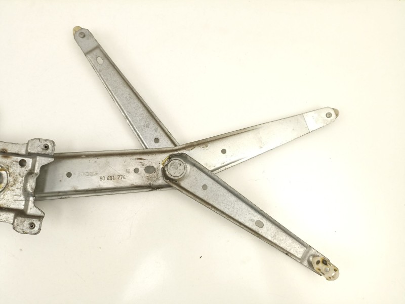 Recambio de elevalunas delantero derecho para opel corsa 1.4 g referencia OEM IAM 90481774  