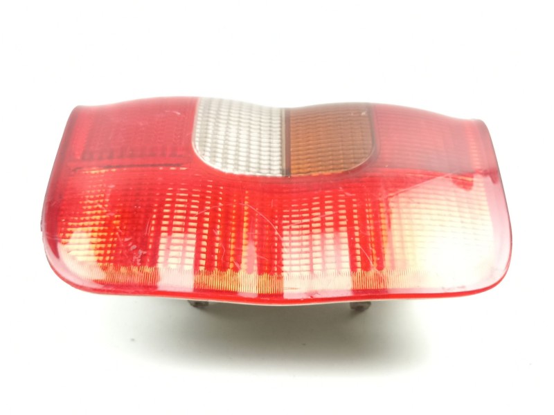 Recambio de piloto trasero derecho para opel combo 1.7 d-17d referencia OEM IAM 90486300  