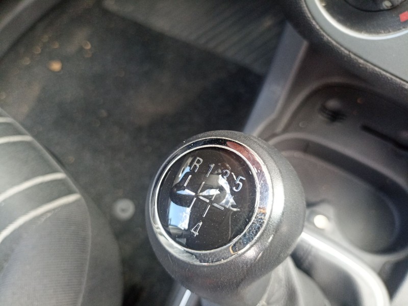 opel corsa d (s07) del año 2009