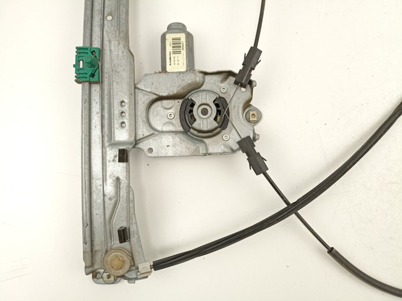 Recambio de elevalunas delantero derecho para renault clio iii (br0/1, cr0/1) 1.5 dci (br17, cr17) referencia OEM IAM 8200826165