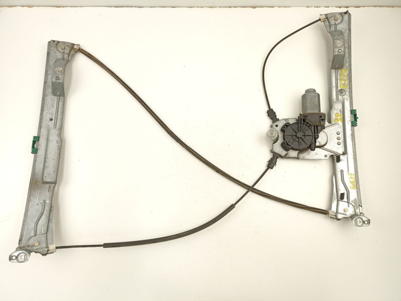 Recambio de elevalunas delantero derecho para renault clio iii (br0/1, cr0/1) 1.5 dci (br17, cr17) referencia OEM IAM 8200826165