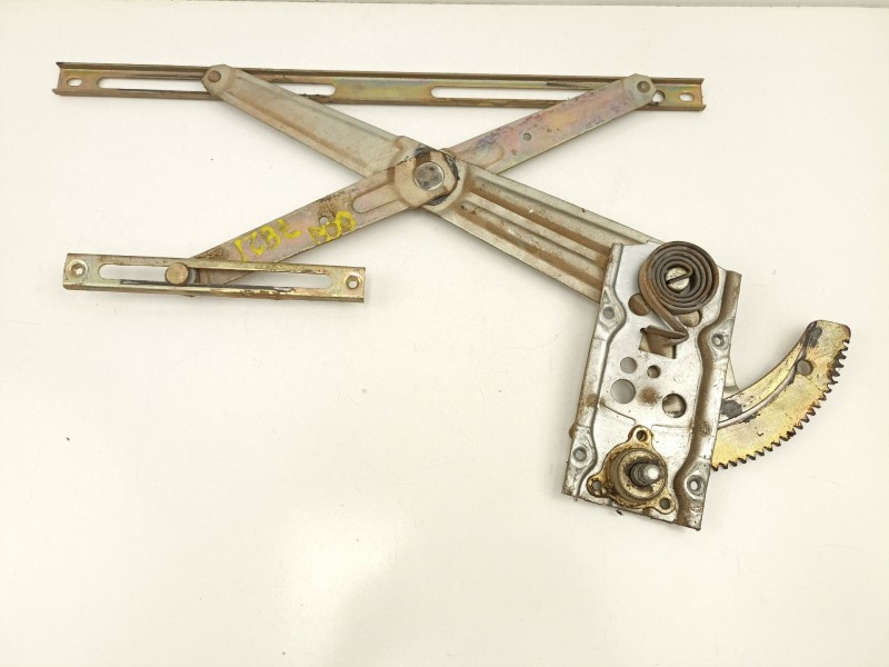 Recambio de elevalunas delantero derecho para mitsubishi montero (l040) 2.5 td (l044g, l049g) referencia OEM IAM MB257902  