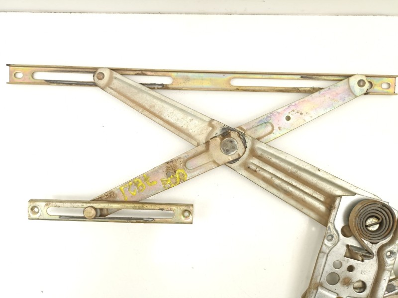 Recambio de elevalunas delantero derecho para mitsubishi montero (l040) 2.5 td (l044g, l049g) referencia OEM IAM MB257902  