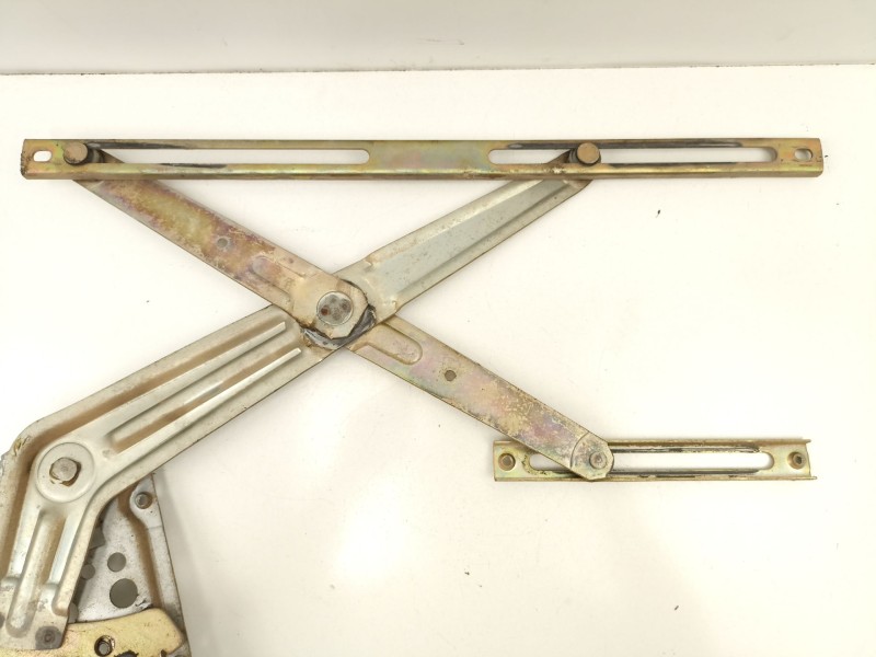 Recambio de elevalunas delantero derecho para mitsubishi montero (l040) 2.5 td (l044g, l049g) referencia OEM IAM MB257902  