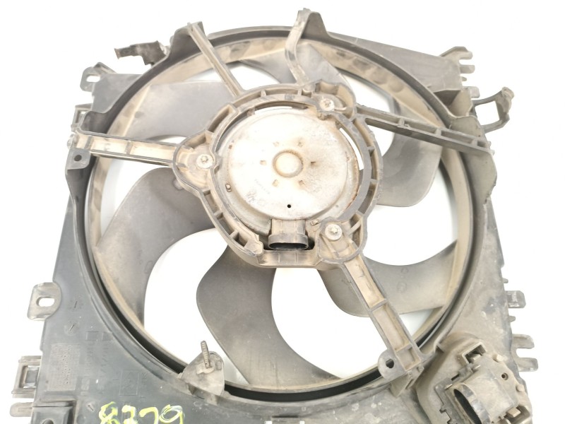 Recambio de electroventilador para renault clio iii (br0/1, cr0/1) 1.5 dci (br17, cr17) referencia OEM IAM 8200525991 1831441000