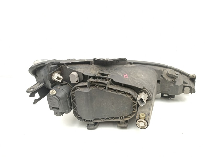 Recambio de faro izquierdo para peugeot 206 van 1.4 hdi referencia OEM IAM 9628666880 89001771 6204S9