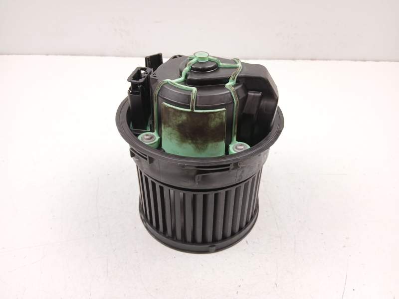 Recambio de motor calefaccion para peugeot 308 i (4a_, 4c_) 1.6 hdi referencia OEM IAM 6441Z7  