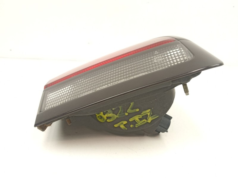 Recambio de piloto porton izquierdo para mazda 626 v hatchback (gf) 2.0 (gfer) referencia OEM IAM GE6T513G0B  